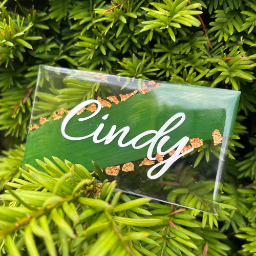 Marque place plexi et résine UV